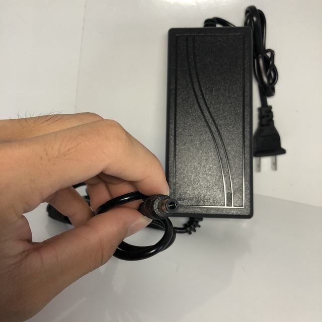 Adapter nguồn 24V 2A có đèn báo trạng thái - hàng mới
