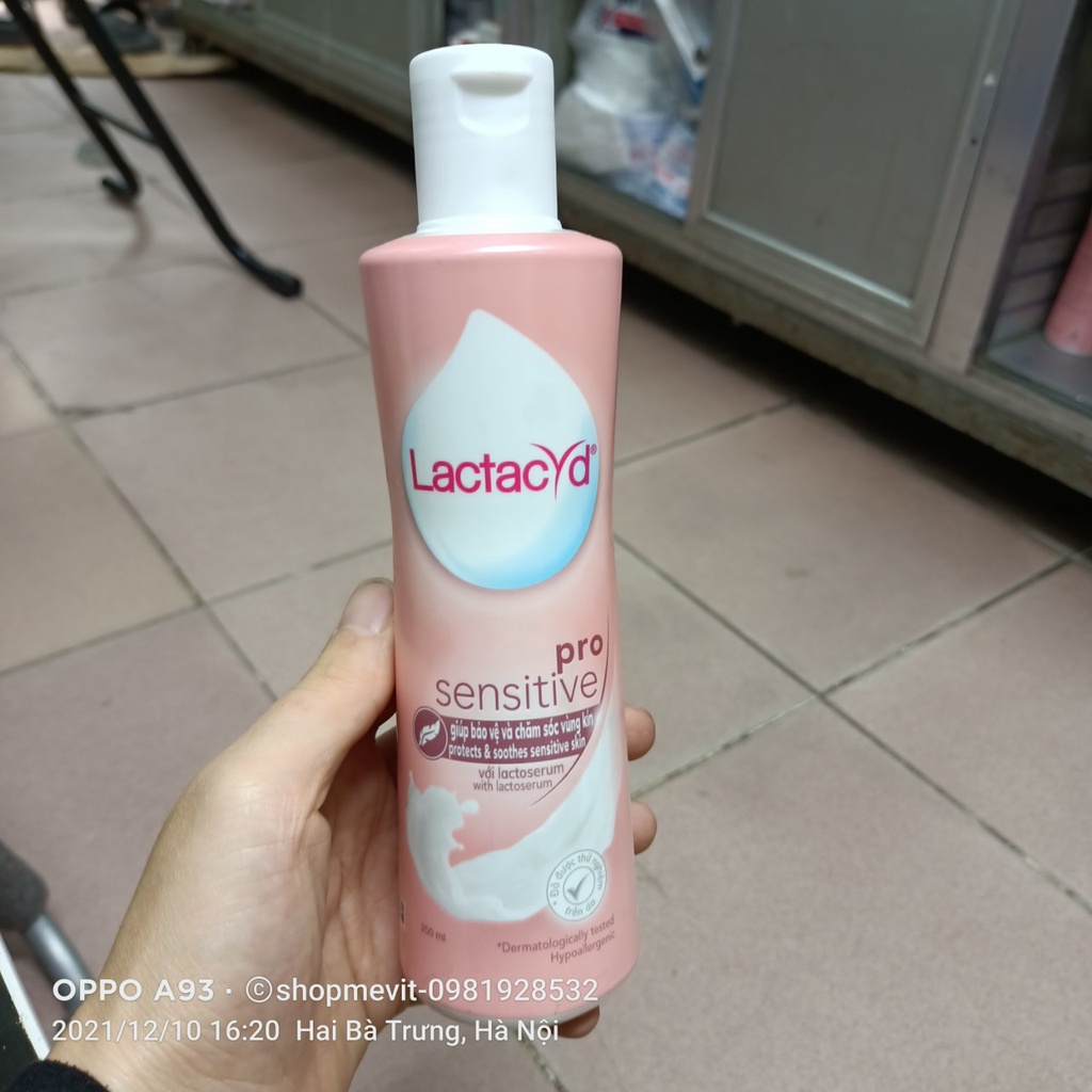 Dung dịch vệ sinh Lactacyd