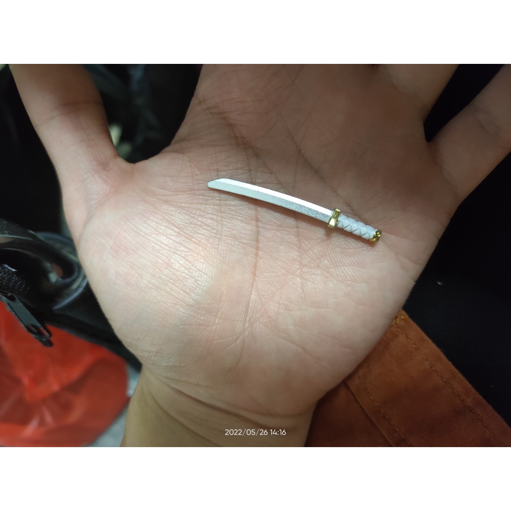 Custom phụ kiện non