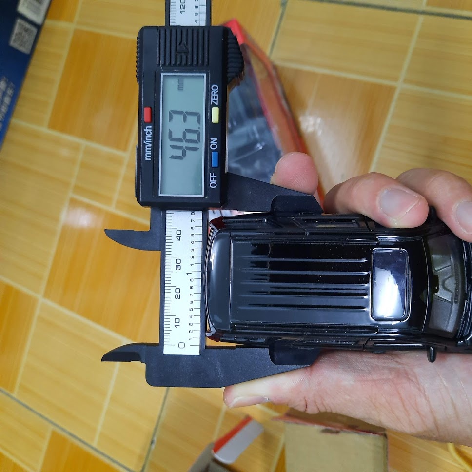 Mô hình xe ô tô mini Cadillac Escalate 1:36 xe bằng kim loại mở được 2 cửa xe đồ chơi trẻ em