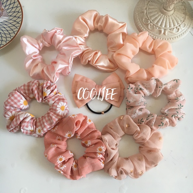 Scrunchies tông hồng đào nhẹ nhàng các mẫu | BigBuy360 - bigbuy360.vn