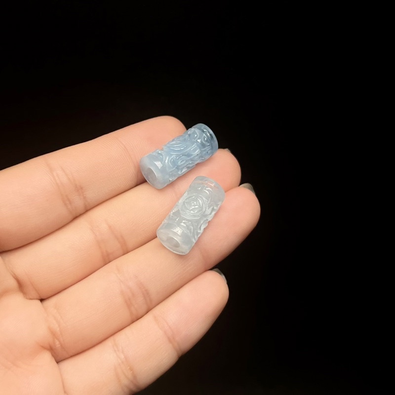 Lu thống chạm hoa aquamarine