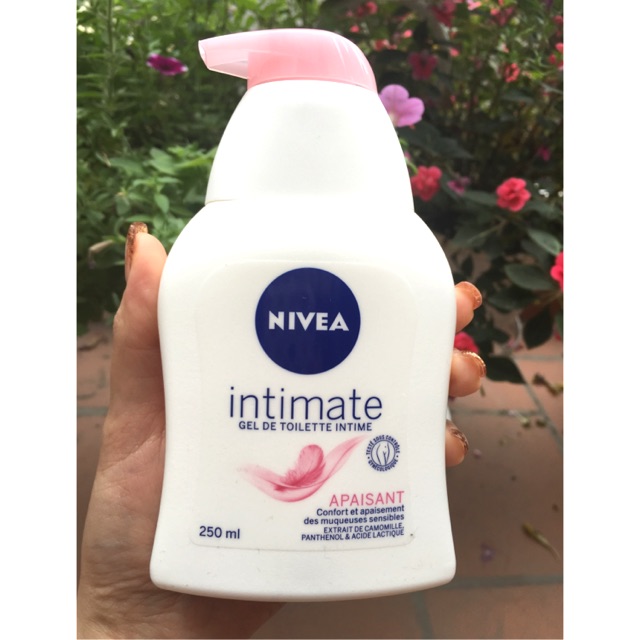 Sữa rửa vệ sinh phụ nữ Nivea