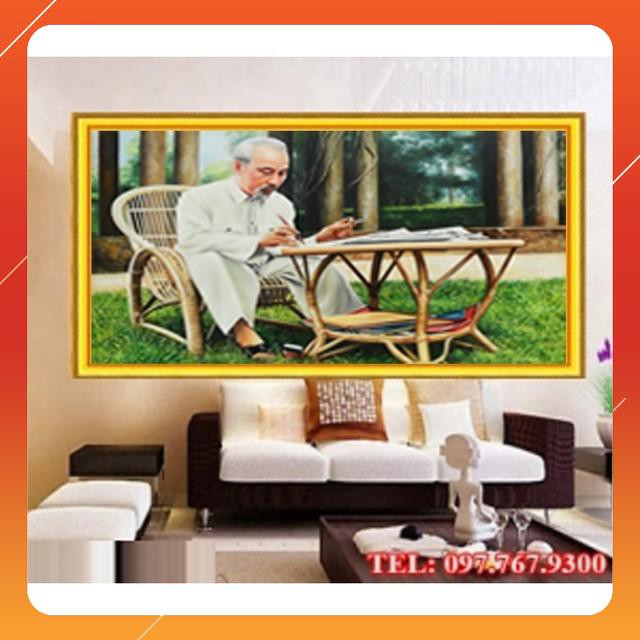 Tranh đính đá Bác Hồ Ngồi Ghế Mây 90x60Cm- Df422, chưa đính