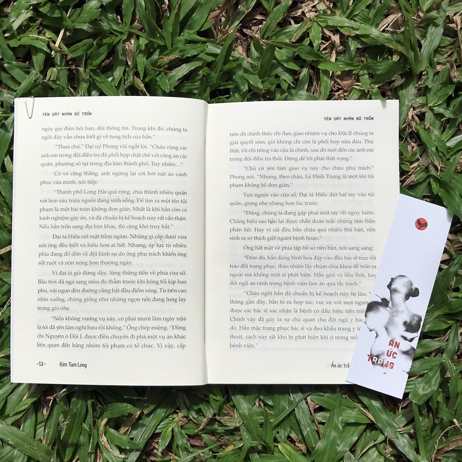 Sách - Ẩn Ức Trắng (Tặng kèm Bookmark)