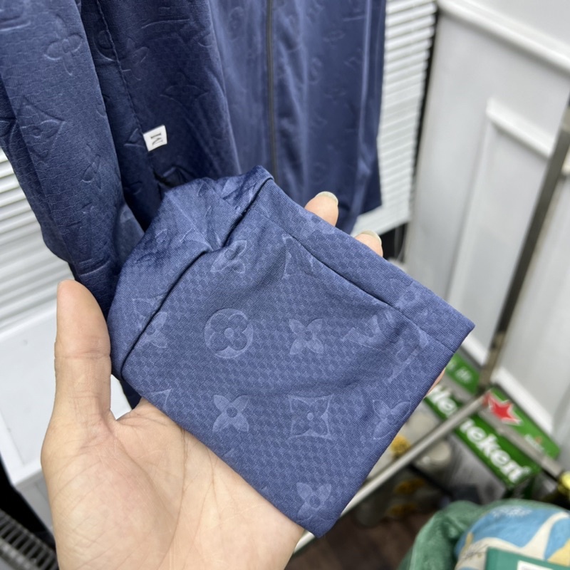Áo chống nắng dập vân vải lỗ thoáng cực đẹp