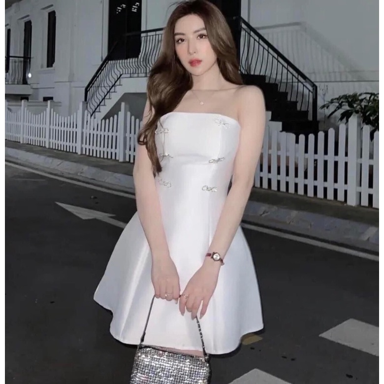 Đầm cúp nơ đá