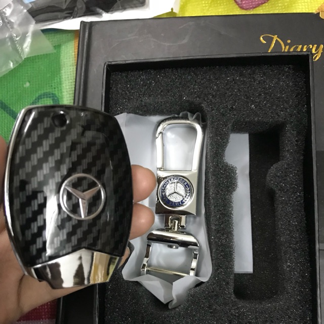 Ốp chìa khoá cacbon xe Mercedes