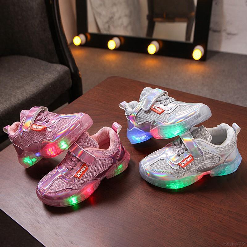 Giày Sneaker Đế Gắn Đèn Led Cho Bé Trai