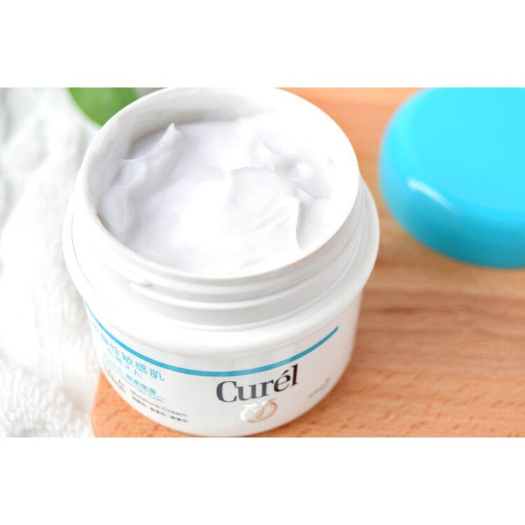 Kem Dưỡng Ẩm Curel Intensive Moisture Cream Nhật Bản 90g