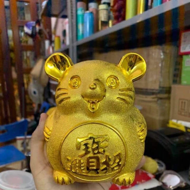 Sỉ 42 con chuột may mắn