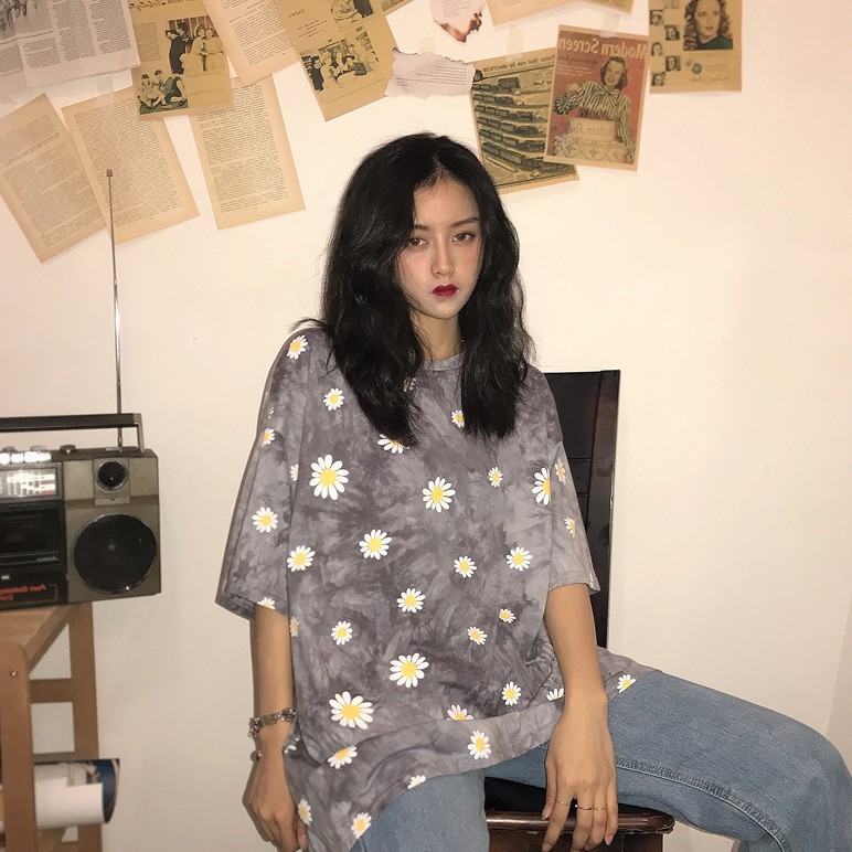 Áo Thun Nữ ❤️ FREESHIP ❤️ Giảm 10K Nhập [AOTHUNNU] Áo loang hoa cúc nhí form rộng unisex