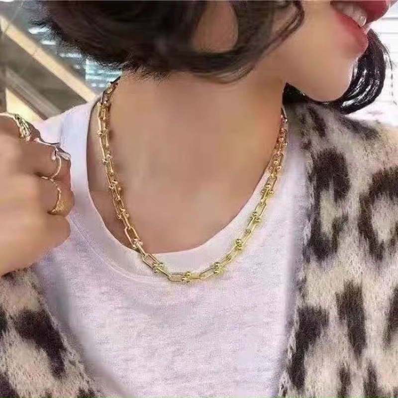 Set vòng tay, dây chuyền, bông tai nữ titan không gỉ mang phong cách Hàn Quốc