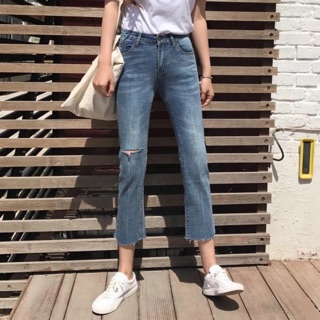 Sẵn_ quần Jeans rách gối ống loe nhẹ  (ảnh thật ở cuối)