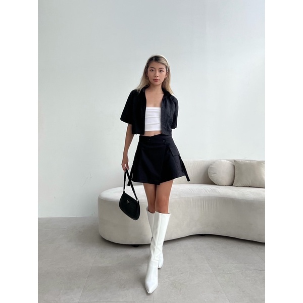 Chân váy Roe skirt  điệu đà với thiết kế váy wrap,túi hộp 2 bên hông phong cách tiện lợi