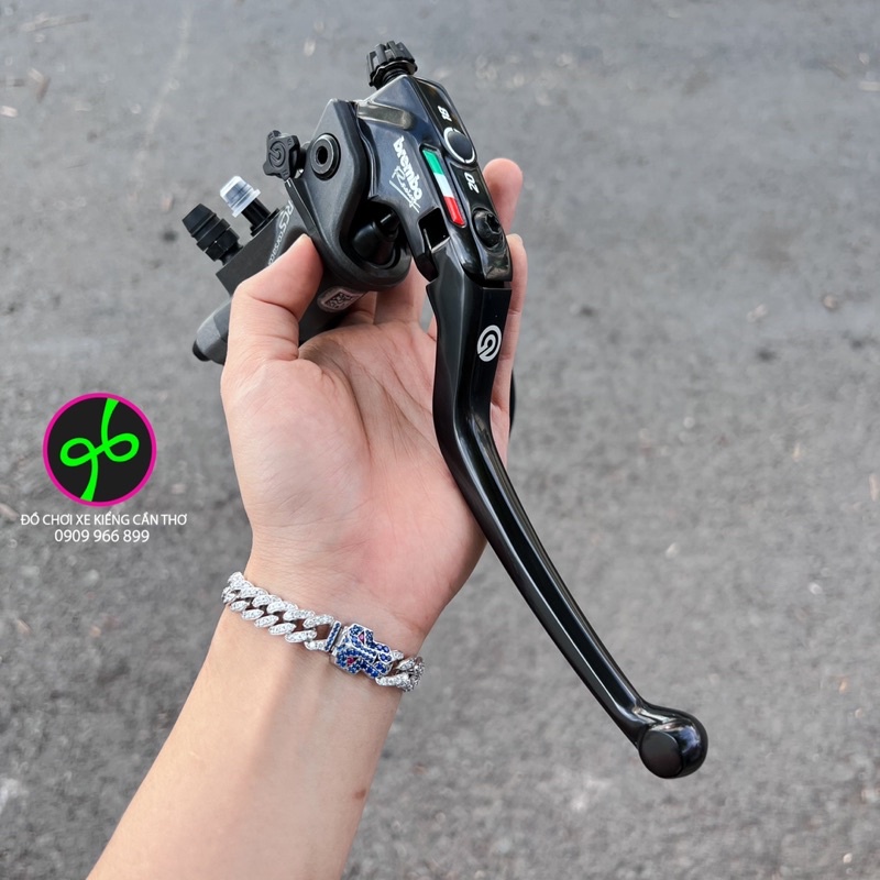 CÙM THẮNG DẦU PHẢI BREMBO CORSACORTA RCS15