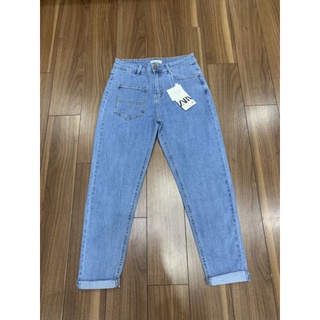 Quần jeans boyfriend