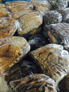 Măng vầu khô