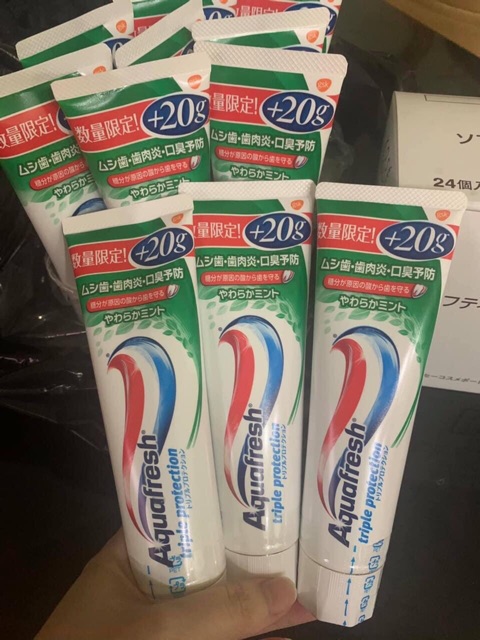 Kem đánh răng Aquafresh Nhật 160g