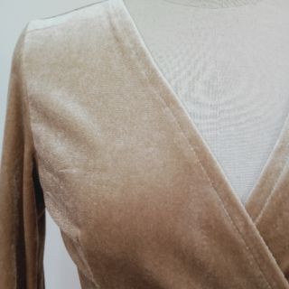 Váy nhung rút body