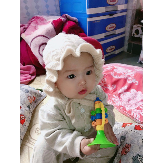 Mũ len tai bèo cô gái Hà Lan cho bé