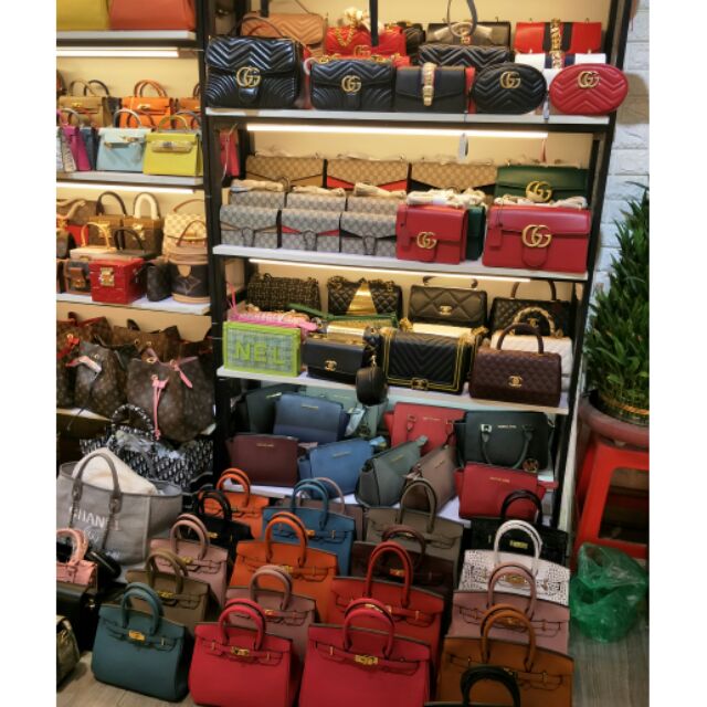 Túi xách hàng full box xịn sò.