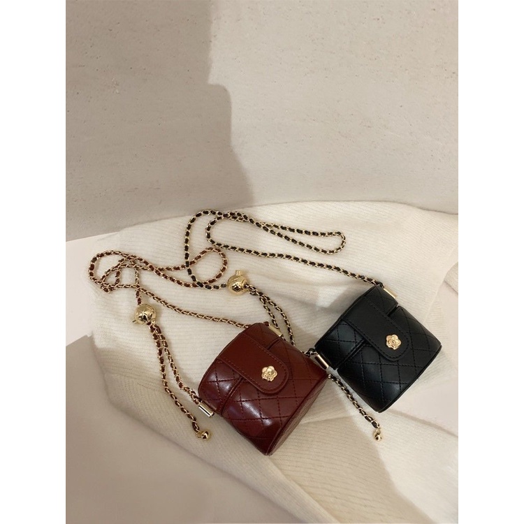 Túi Đeo Chéo Hình Trụ Phối Dây Xích Mẫu Mới 2022 Thời Trang Mùa Hè Cho Nữ