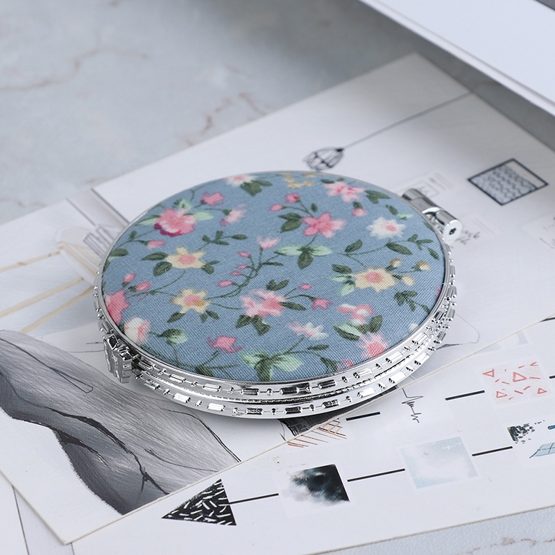 1 Gương Trang Điểm Mini Hai Mặt Họa Tiết Hoa Phong Cách Vintage