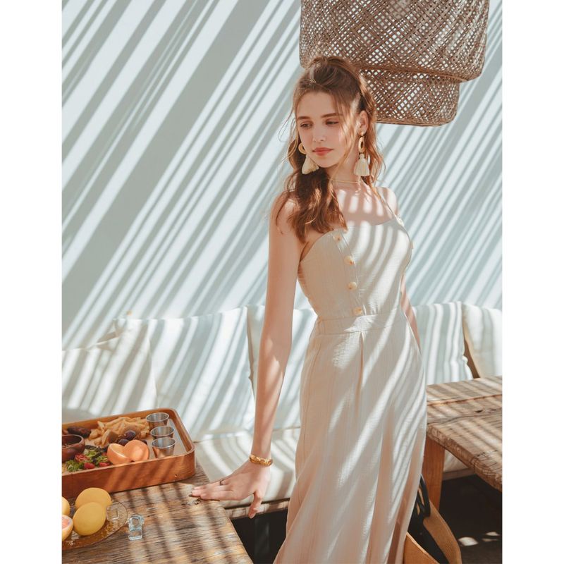 Đồ bay Jumpsuit thương hiệu Air space màu kem. Mới 100%.