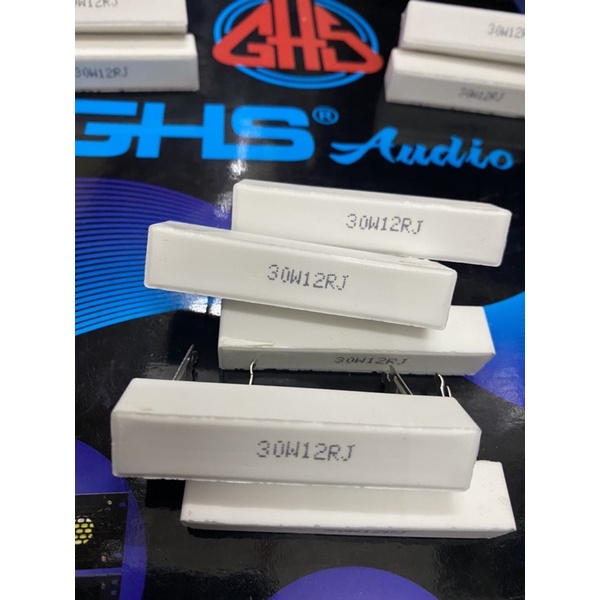 Điện trở 12ohm 30W