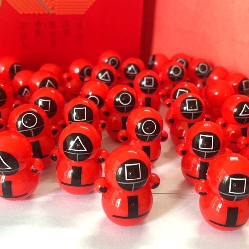 Lật đật Squid game mini xanh đỏ dễ thương cho bé trai KingKids