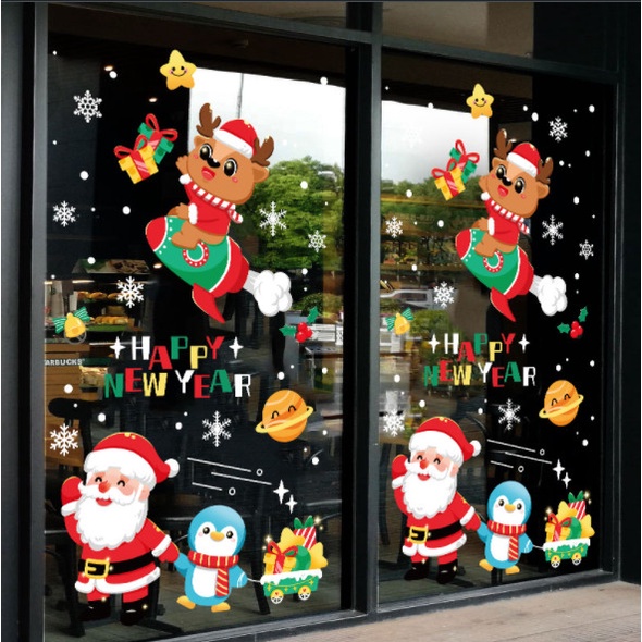 Decal dán tường Noel Hít Tĩnh Điện không Dơ Kính - Noel cùng cánh cụt kéo quà xinh xắn