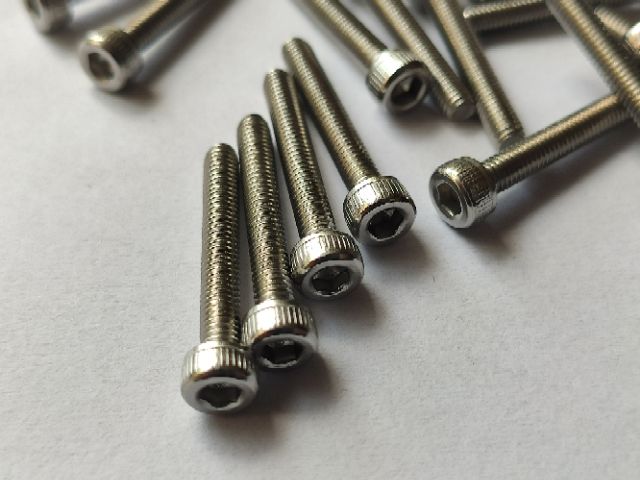 Ốc Lục Giác Đầu Trụ M2/M3- Inox 304 ốc đầu trụ - Hút Nam Châm-ốc lục lăng đầu trụ inox, inox 304-combo 100c