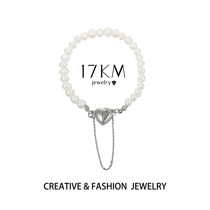 Vòng tay 17KM chuỗi hạt ngọc trai phối mặt trái tim mạ bạc có nam châm sang trọng cho nữ