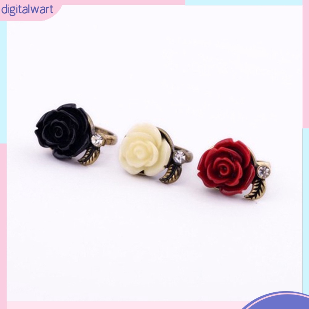 Nhẫn hoa hồng đính đá phong cách cổ điển