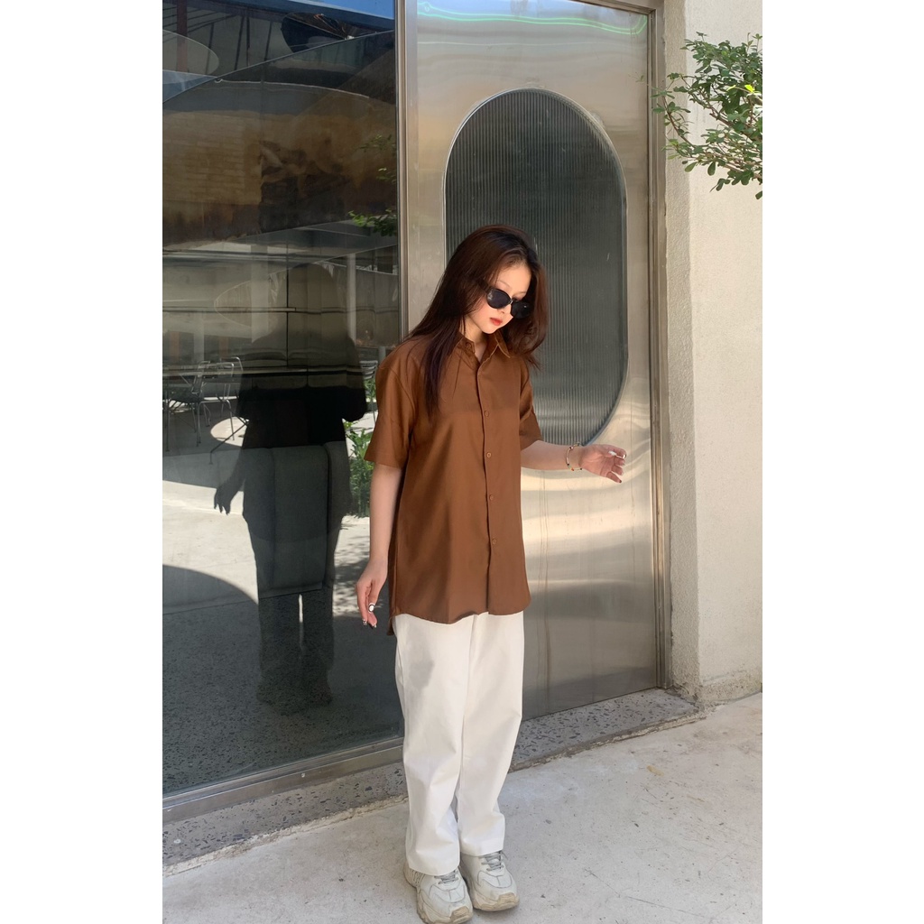 Áo Sơ Mi Trơn Tay Ngắn Xanh Lá Form Rộng Nam Nữ Unisex