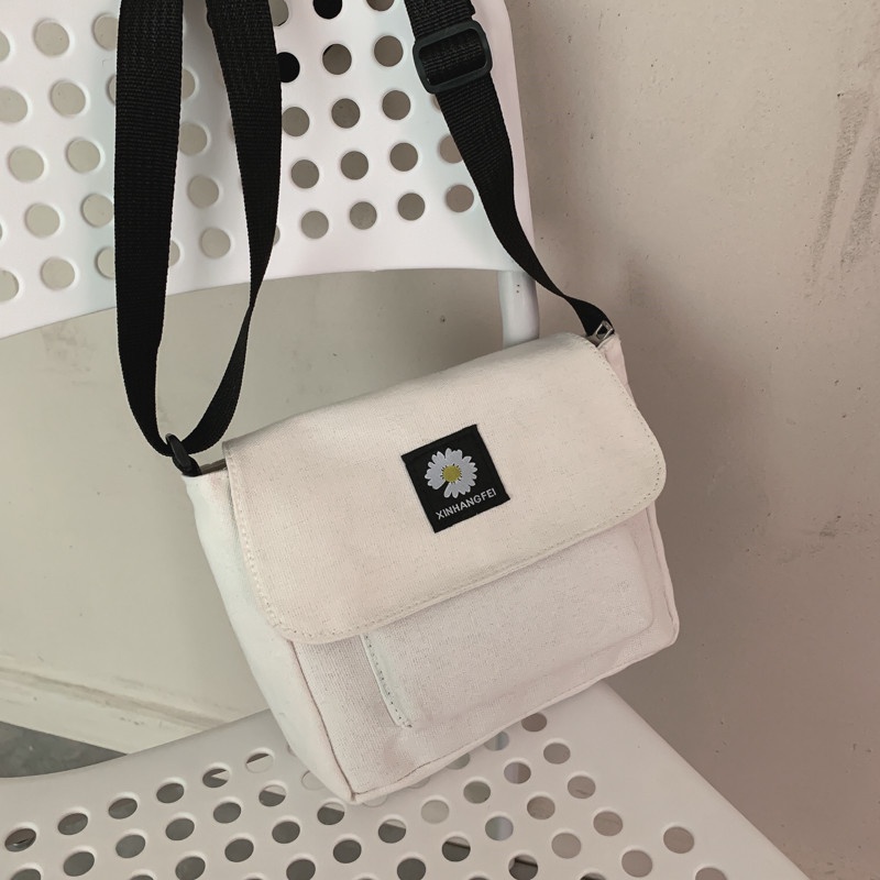 Túi Đeo Chéo Vai Bằng Vải Canvas Hình Hoa Cúc Nhỏ Phong Cách Mới 2020 Dễ Phối Đồ