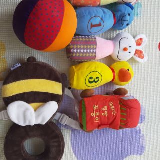 Đồ chơi đã qua sử dụng cho bé