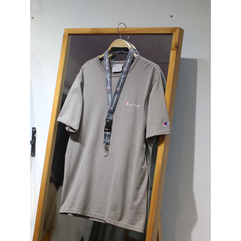 Áo thun Champion thêu mini logo garment dyed 2020 authentic
