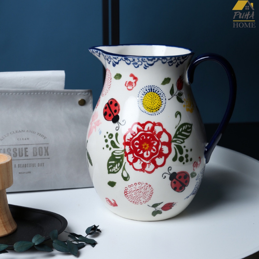 Bình hoa mùa xuân - Bình 1,5L LADYBUG - bình cắm hoa, đựng nước tay cầm tiện dụng
