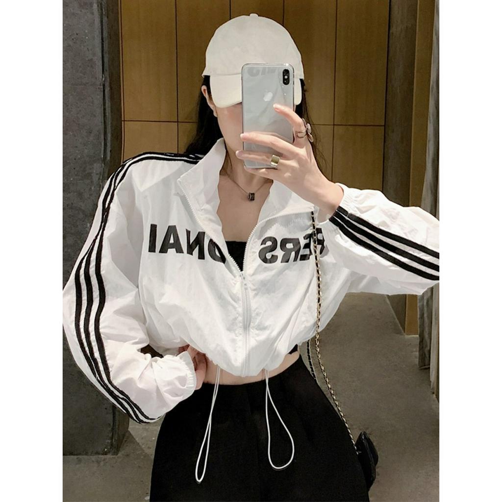 Áo Khoác Dù Lửng Nữ Croptop Phối Sọc Phong Cách Năng Động - CLITUS
