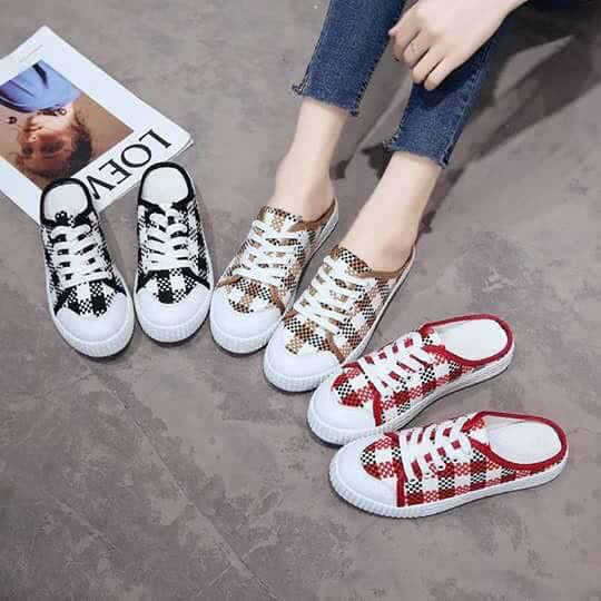 Giày thể thao quảng châu