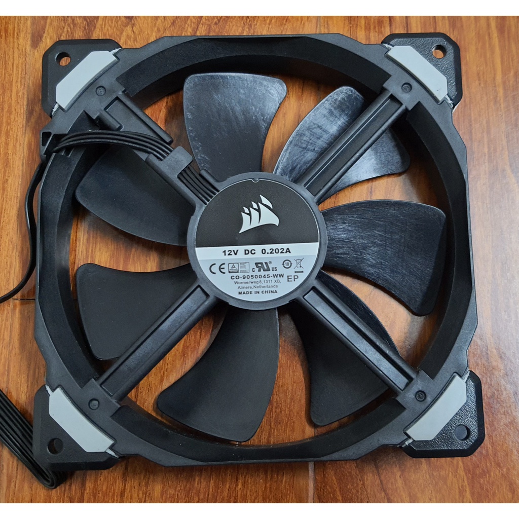 Quạt tản nhiệt Fan Corsair ML140, ML140 Pro