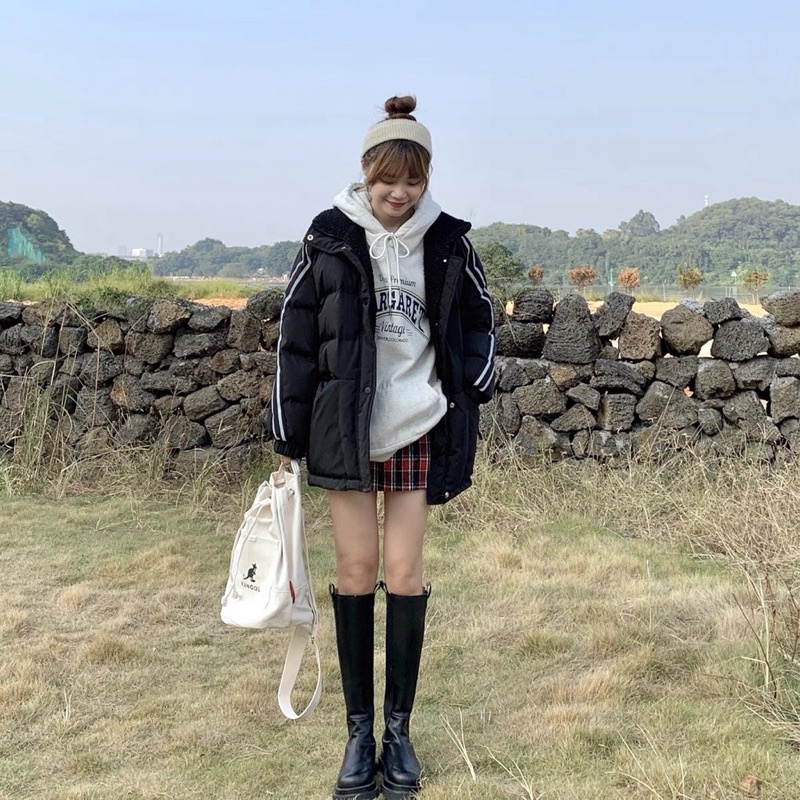 Áo phao mũ 2 sọc  có mũ, 2 màu Đen, Sữa dáng thể thao 2 size M và L, trẻ trung,mềm đẹp, phong cách Hàn Quốc