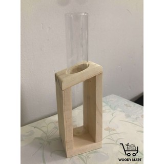 Bình cắm hoa bằng thủy tinh hình ống nghiệm kèm giá đỡ bằng gỗ kiểu dáng cách điệu