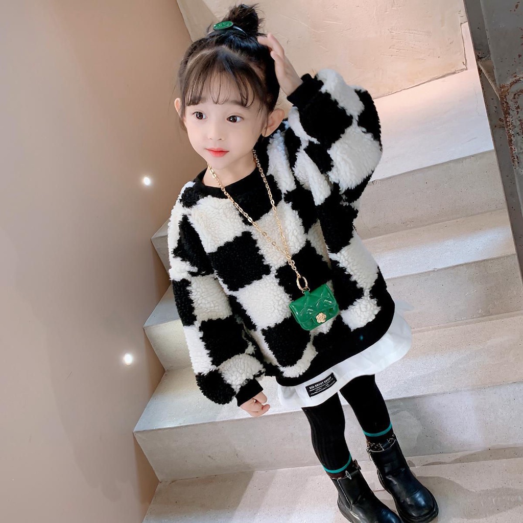 Áo sweater tròng đầu vải nhung thêu hình thỏ hoạt hình đáng yêu cho bé gái