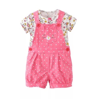 Bộ yếm Carter’s màu hồng (Ảnh thật Shop tự chụp)