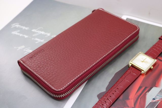 ROOTS WALLET