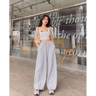 Set áo crop 2s trắng quần rộng xám