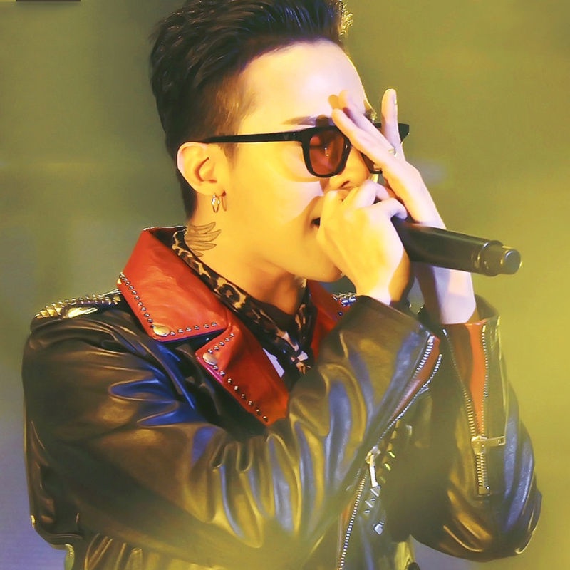 Kính Mát Gọng Vuông Phong Cách Thời Trang Cho Nam Và Nữ